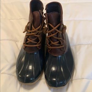 "sperry waterproof boots women"